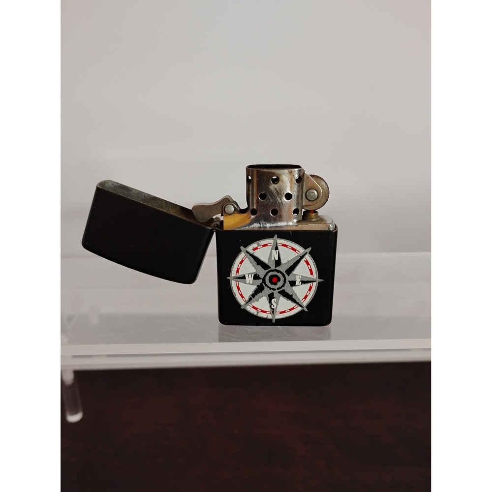 Vintage Zippo Matte Black Compass Rose Windproof Lighter‎ Made in USA